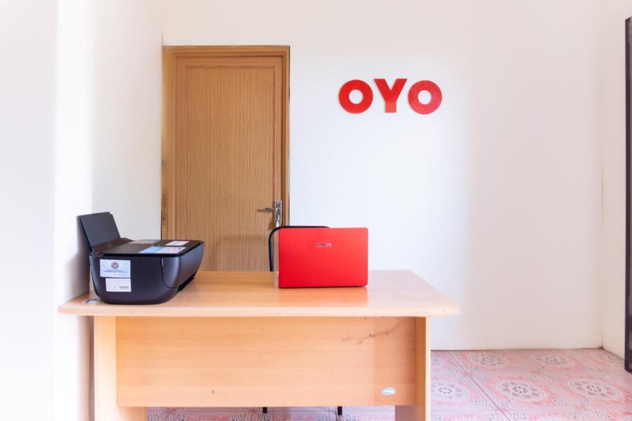Oyo 3095 Semarapura Homestay Makassar Exterior foto